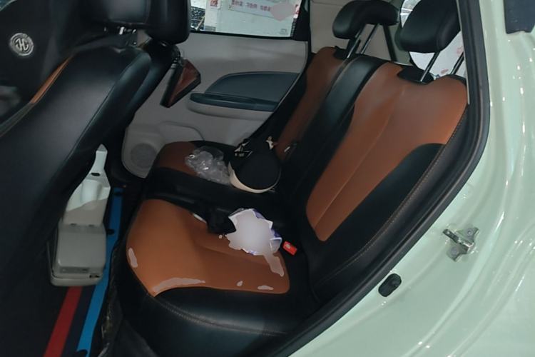 Used CHANGAN Benni E-Star 2021 National Edition Colorful Version Lithium Iron Phosphate (31.86 kWh) Left Rear Seat