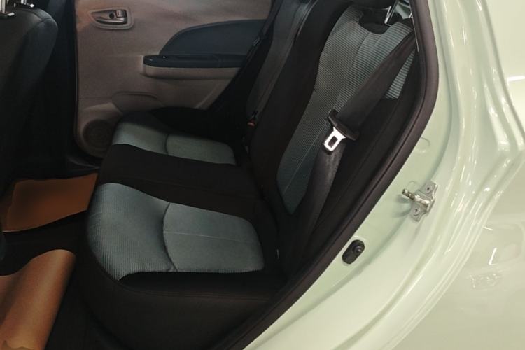 Used CHANGAN Benni E-Star 2021 National Edition Colorful Version Lithium Iron Phosphate (31.86 kWh) Left Rear Seat