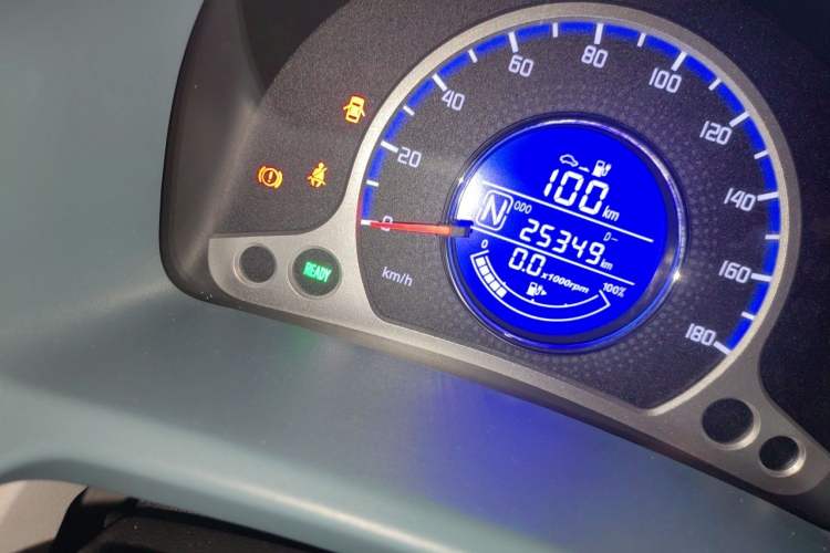 Used CHANGAN Benni E-Star 2021 National Edition Colorful Version Lithium Iron Phosphate (31.95 kWh) Odometer Close Up