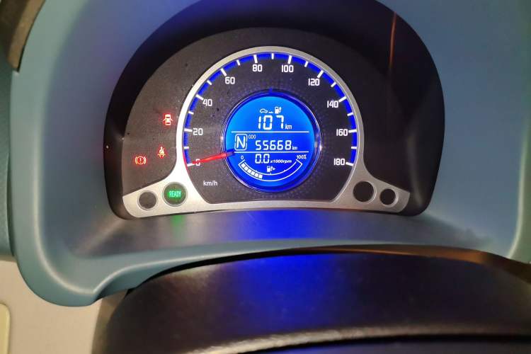 Used CHANGAN Benni E-Star 2021 National Edition Colorful Version Lithium Iron Phosphate (31.95 kWh) Odometer Close Up
