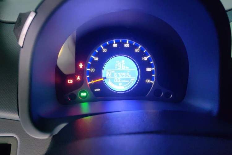 Used CHANGAN Benni E-Star 2021 National Edition Colorful Version Lithium Iron Phosphate (31.86 kWh) Odometer Close Up