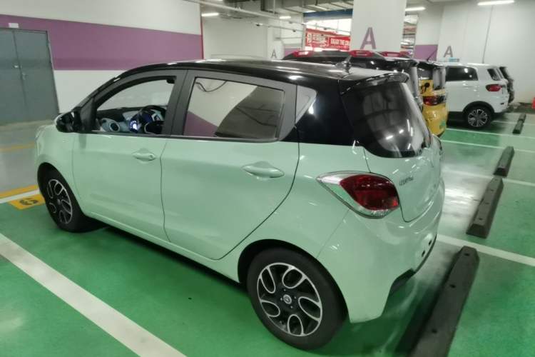 Used CHANGAN Benni E-Star 2021 National Edition Colorful Version Lithium Iron Phosphate (31.86 kWh) Rear Left 45 Deg