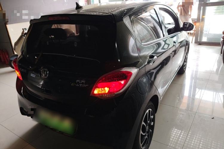 Used CHANGAN Benni E-Star 2021 National Edition Xinyi Version (Fast-Charging Edition) Lithium Iron Phosphate (31.95 kWh) Rear Right 45 Deg