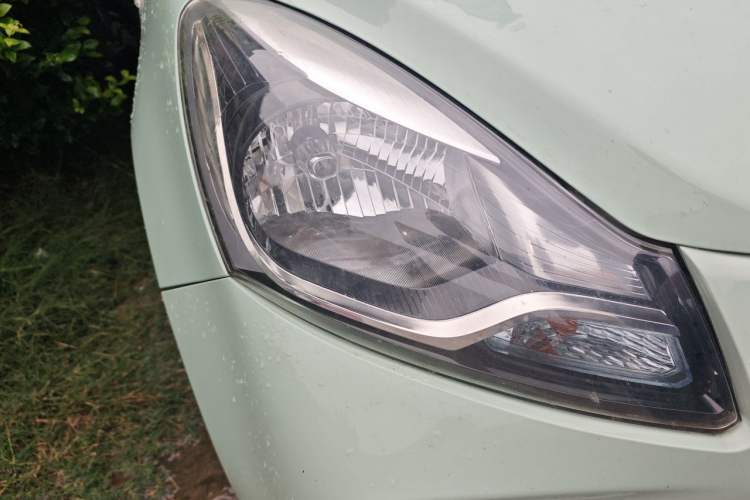 Used CHANGAN Benni E-Star 2021 National Edition Colorful Version Lithium Iron Phosphate (31.86 kWh) Right Front Headlight