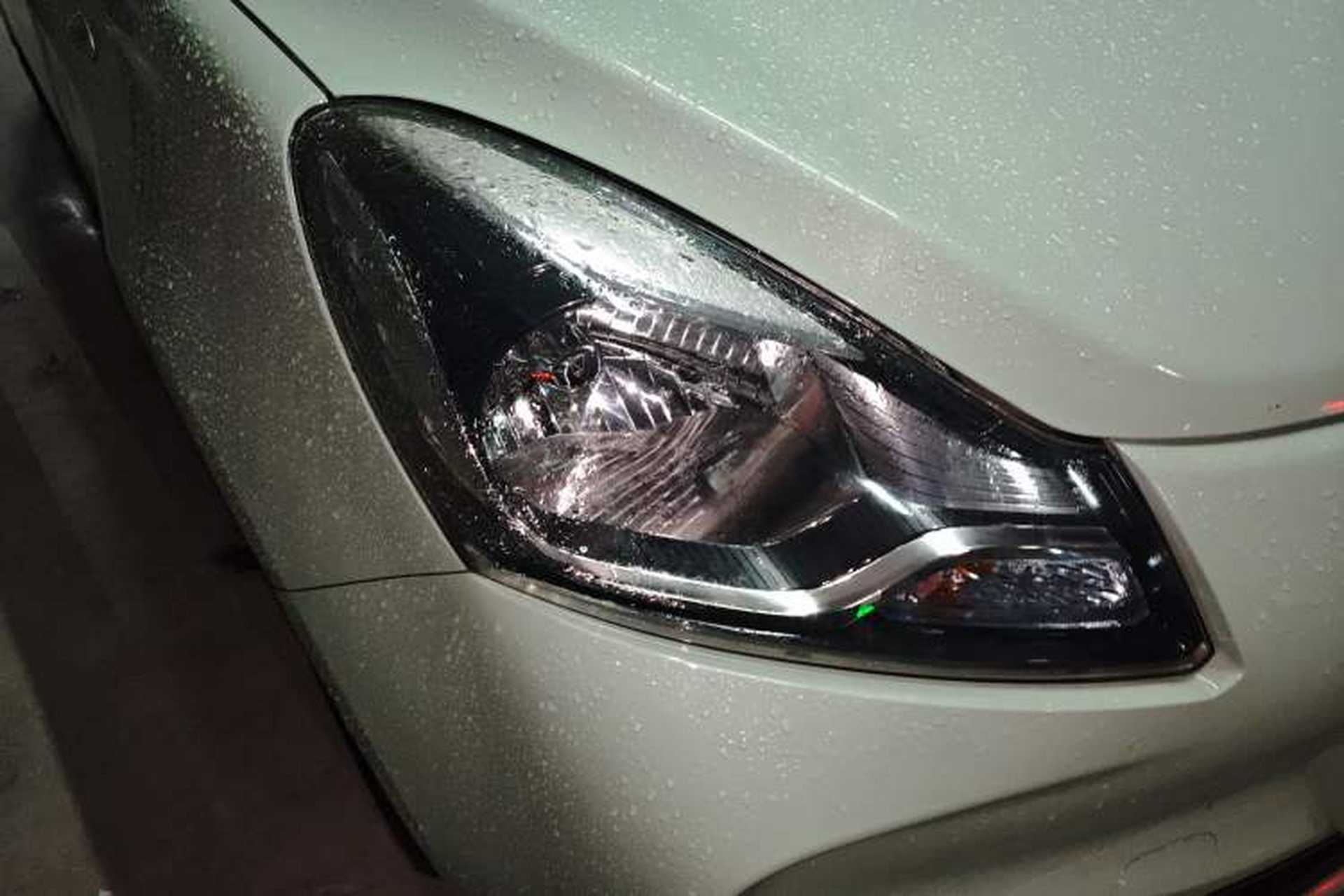 Used CHANGAN Benni E-Star 2021 National Edition Xinyi Edition Lithium Iron Phosphate (31.95 kWh) Right Front Headlight