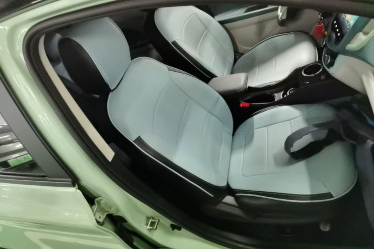 Used CHANGAN Benni E-Star 2021 National Edition Colorful Version Lithium Iron Phosphate (31.86 kWh) Right Front Seat