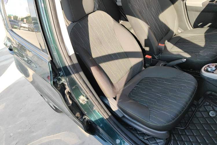 Used CHANGAN Benni E-Star 2021 National Edition Xin Yue Version (Fast-Charging Edition) Lithium Iron Phosphate (31.95 kWh) Right Front Seat