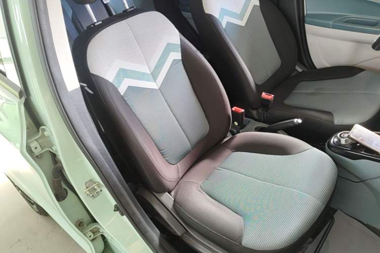 Used CHANGAN Benni E-Star 2021 National Edition Colorful Version Lithium Iron Phosphate (31.86 kWh) Right Front Seat