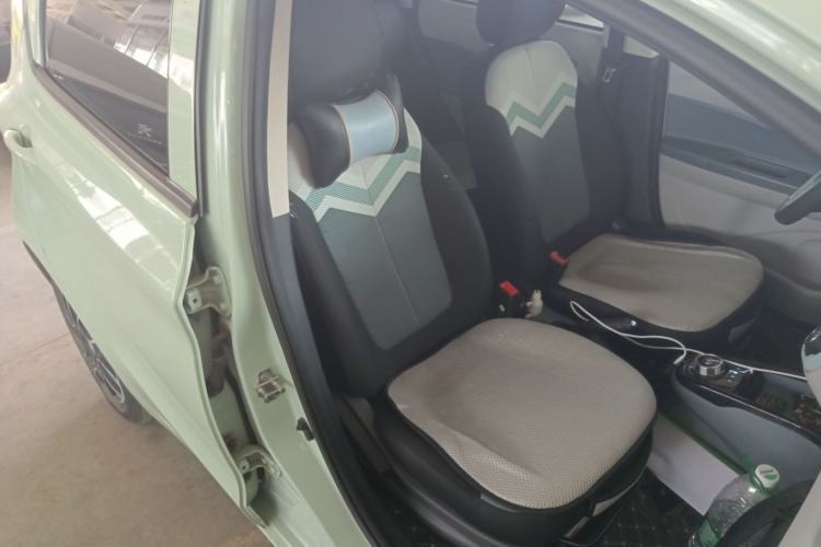 Used CHANGAN Benni E-Star 2021 National Edition Colorful Version Lithium Iron Phosphate (31.86 kWh) Right Front Seat