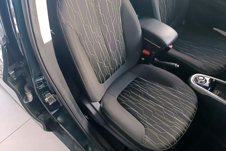 Used CHANGAN Benni E-Star 2021 National Edition Xin Yue Version Lithium Iron Phosphate (31.18 kWh) Right Front Seat