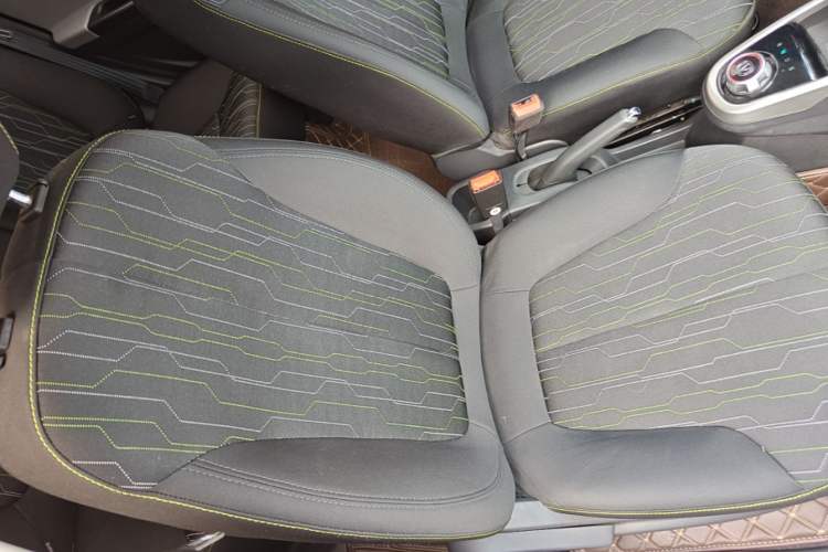 Used CHANGAN Benni E-Star 2021 National Edition Xin Yue Version Lithium Iron Phosphate (31.95 kWh) Right Front Seat