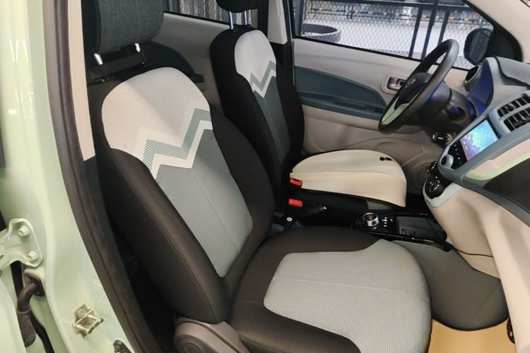 Used CHANGAN Benni E-Star 2021 National Edition Colorful Version Lithium Iron Phosphate (31.95 kWh) Right Front Seat