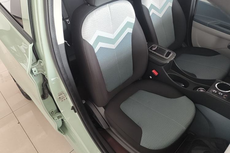 Used CHANGAN Benni E-Star 2021 National Edition Colorful Version Lithium Iron Phosphate (31.86 kWh) Right Front Seat