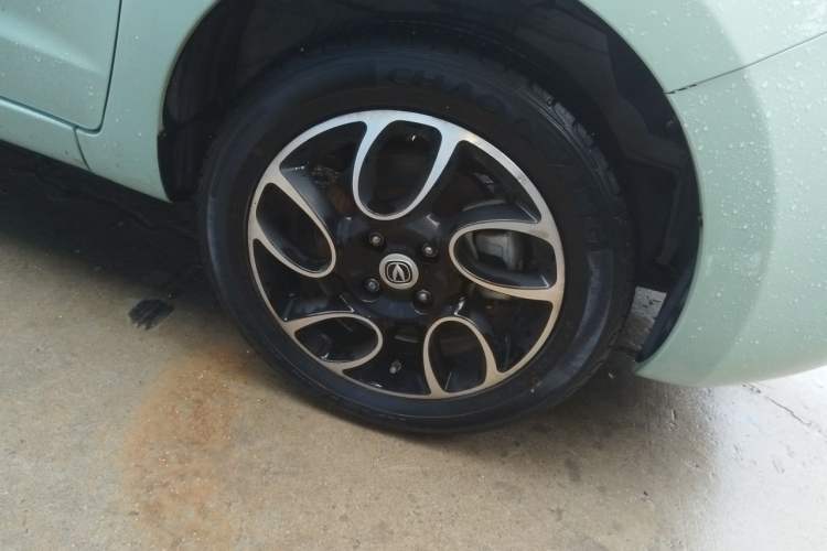 Used CHANGAN Benni E-Star 2021 National Edition Colorful Version Lithium Iron Phosphate (31.86 kWh) Right Front Wheel Hub