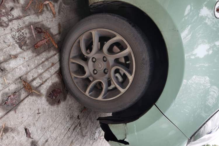 Used CHANGAN Benni E-Star 2021 National Edition Colorful Version Lithium Iron Phosphate (31.86 kWh) Right Front Wheel Hub