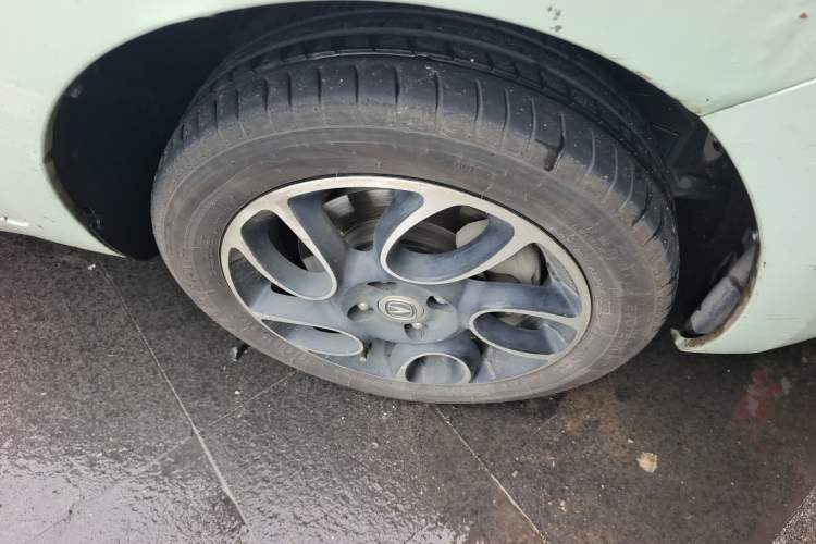 Used CHANGAN Benni E-Star 2021 National Edition Xin Yue Version Lithium-Ion Battery Right Front Wheel Hub