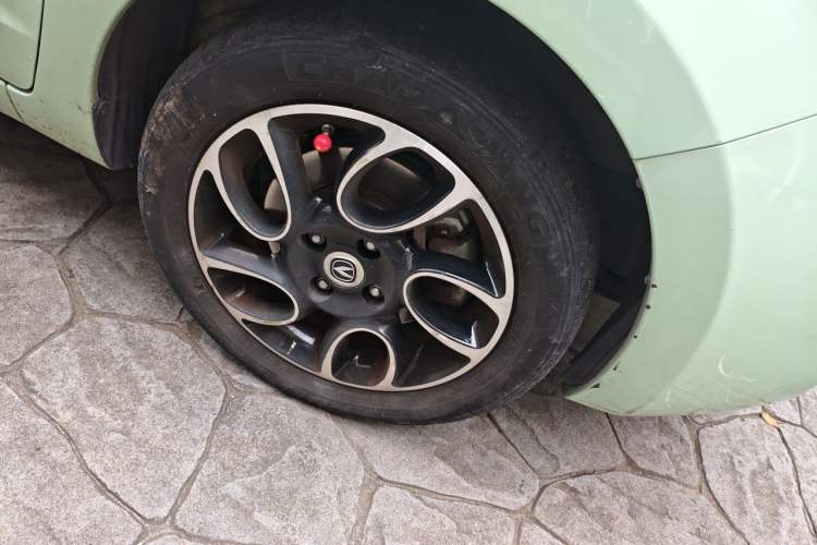 Used CHANGAN Benni E-Star 2021 National Edition Colorful Version Lithium Iron Phosphate (31.86 kWh) Right Front Wheel Hub