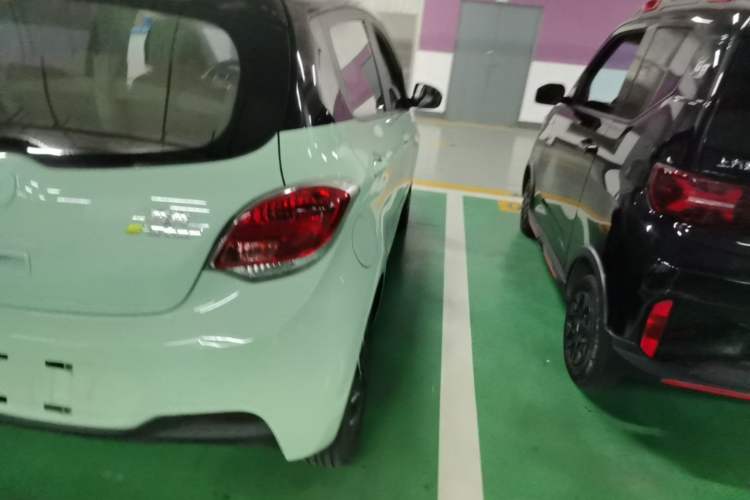 Used CHANGAN Benni E-Star 2021 National Edition Colorful Version Lithium Iron Phosphate (31.86 kWh) Right Rear Taillight