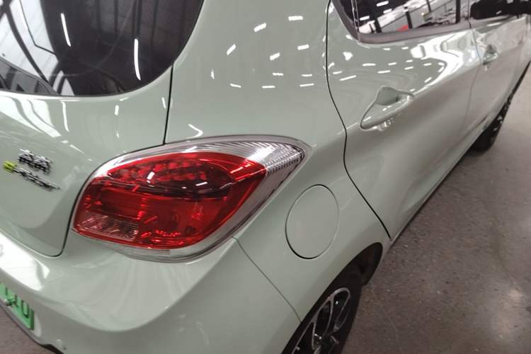 Used CHANGAN Benni E-Star 2021 National Edition Colorful Version Lithium Iron Phosphate (31.18 kWh) Right Rear Taillight