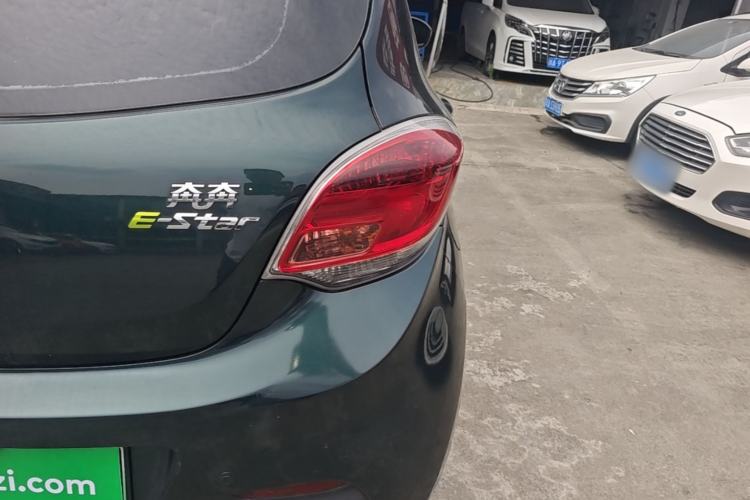 Used CHANGAN Benni E-Star 2021 National Edition Xinyi Edition (Fast-Charging Version) Lithium-NMC Right Rear Taillight