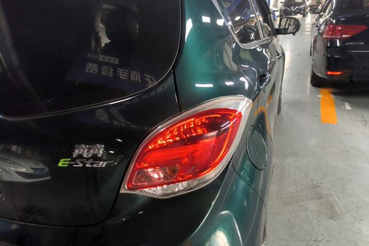 Used CHANGAN Benni E-Star 2021 National Edition Xin Yue Version (Fast-Charging Edition) Lithium Iron Phosphate (31.18 kWh) Right Rear Taillight