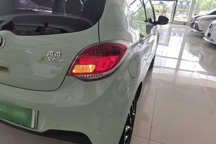 Used CHANGAN Benni E-Star 2021 National Edition Colorful Version Lithium Iron Phosphate (31.86 kWh) Right Rear Taillight
