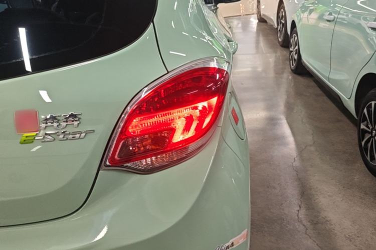 Used CHANGAN Benni E-Star 2021 National Edition Colorful Version Lithium Iron Phosphate (31.86 kWh) Right Rear Taillight