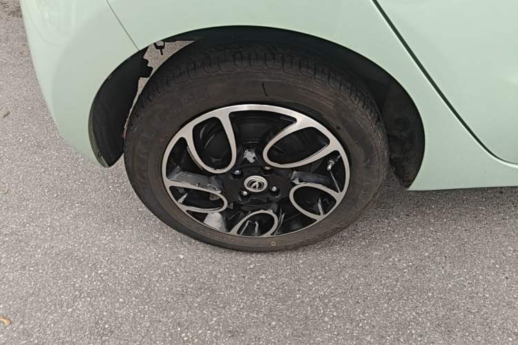 Used CHANGAN Benni E-Star 2021 National Edition Colorful Version Lithium Iron Phosphate (31.95 kWh) Right Rear Wheel Hub