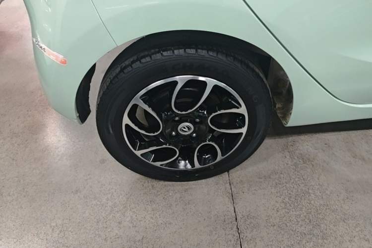Used CHANGAN Benni E-Star 2021 National Edition Colorful Version Lithium Iron Phosphate (31.86 kWh) Right Rear Wheel Hub