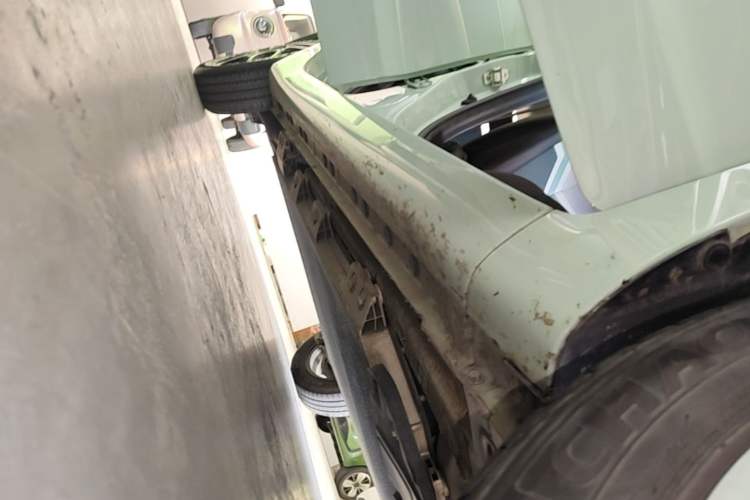 Used CHANGAN Benni E-Star 2021 National Edition Colorful Version Lithium Iron Phosphate (31.86 kWh) Right Side Sill