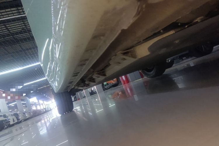Used CHANGAN Benni E-Star 2021 National Edition Xin Yue Version Lithium-Ion Battery Right Side Sill