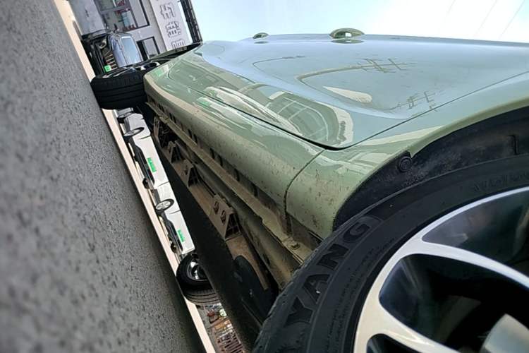Used CHANGAN Benni E-Star 2021 National Edition Colorful Version Lithium Iron Phosphate (31.18 kWh) Right Side Sill