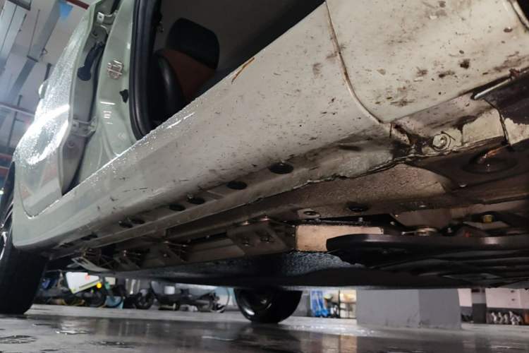 Used CHANGAN Benni E-Star 2021 National Edition Colorful Version Lithium Iron Phosphate (31.86 kWh) Right Side Sill