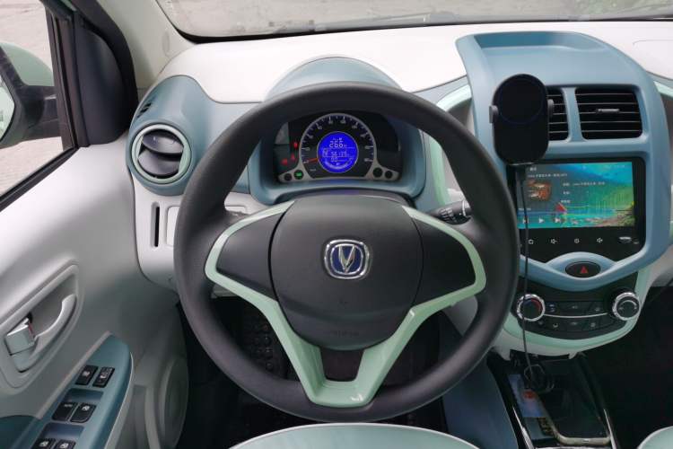 Used CHANGAN Benni E-Star 2021 National Edition Colorful Version Lithium Iron Phosphate (31.86 kWh) Steering Wheel