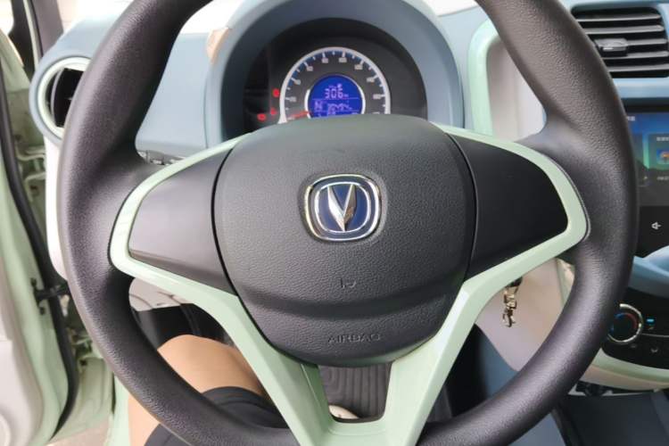Used CHANGAN Benni E-Star 2021 National Edition Colorful Version Lithium Iron Phosphate (31.86 kWh) Steering Wheel