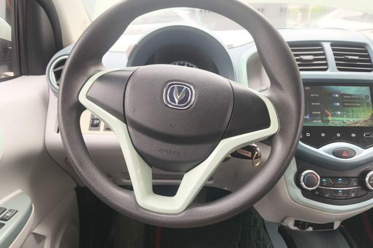 Used CHANGAN Benni E-Star 2021 National Edition Colorful Version Lithium Iron Phosphate (31.86 kWh) Steering Wheel