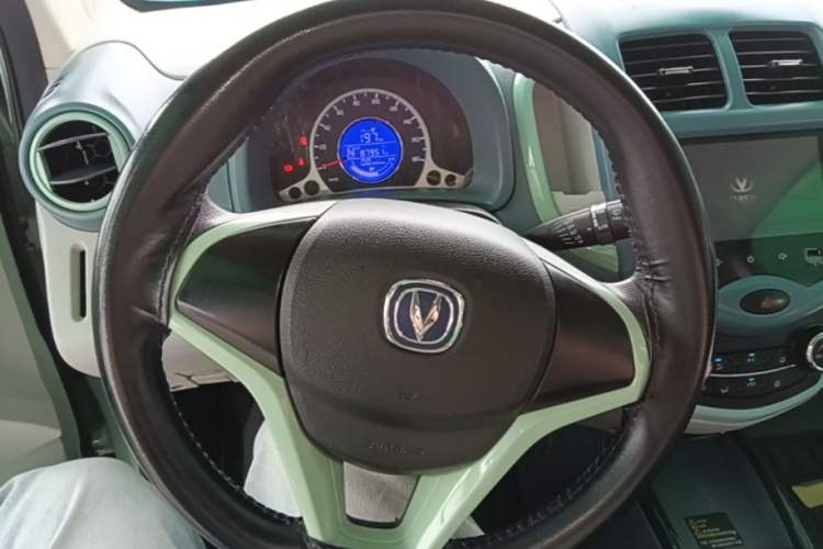 Used CHANGAN Benni E-Star 2021 National Edition Colorful Version Lithium Iron Phosphate (31.86 kWh) Steering Wheel