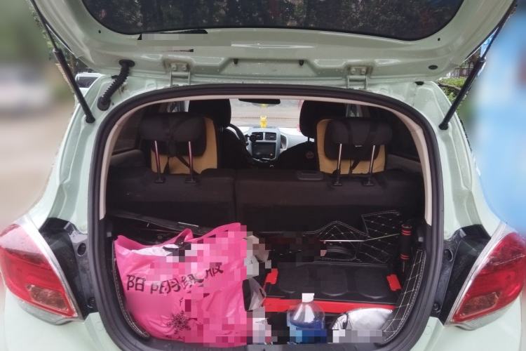Used CHANGAN Benni E-Star 2021 National Edition Colorful Version Lithium Iron Phosphate (31.86 kWh) Trunk