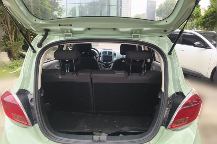 Used CHANGAN Benni E-Star 2021 National Edition Colorful Version Lithium Iron Phosphate (31.86 kWh) Trunk