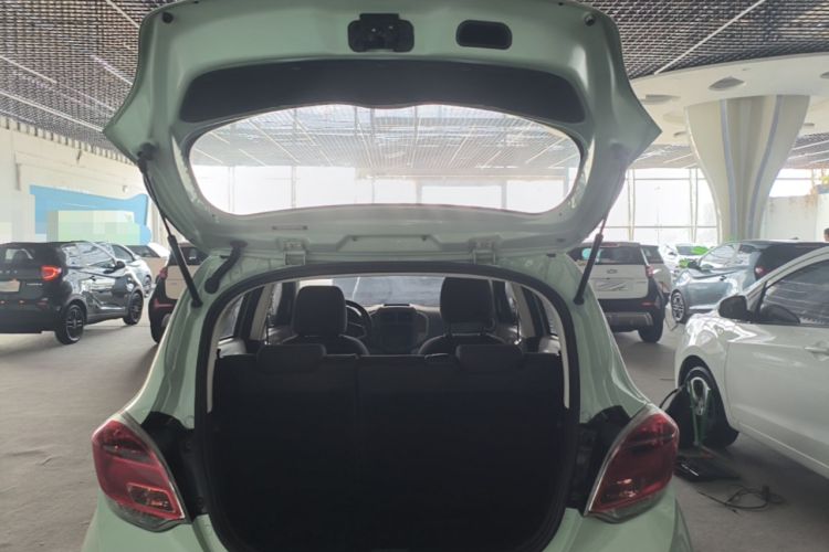 Used CHANGAN Benni E-Star 2021 National Edition Colorful Version Lithium Iron Phosphate (31.86 kWh) Trunk