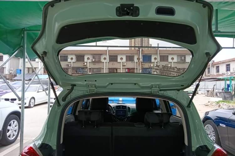 Used CHANGAN Benni E-Star 2021 National Edition Colorful Version Lithium Iron Phosphate (31.86 kWh) Trunk