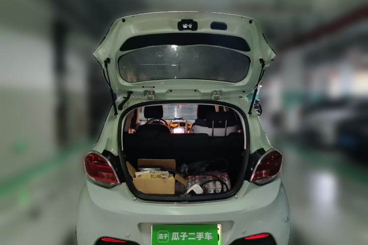 Used CHANGAN Benni E-Star 2021 National Edition Colorful Version Lithium Iron Phosphate (31.95 kWh) Trunk