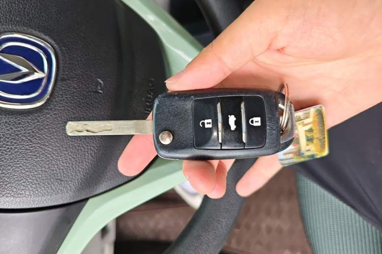 Used CHANGAN Benni E-Star 2021 National Edition Colorful Version Lithium Iron Phosphate (31.86 kWh) Vehicle Key