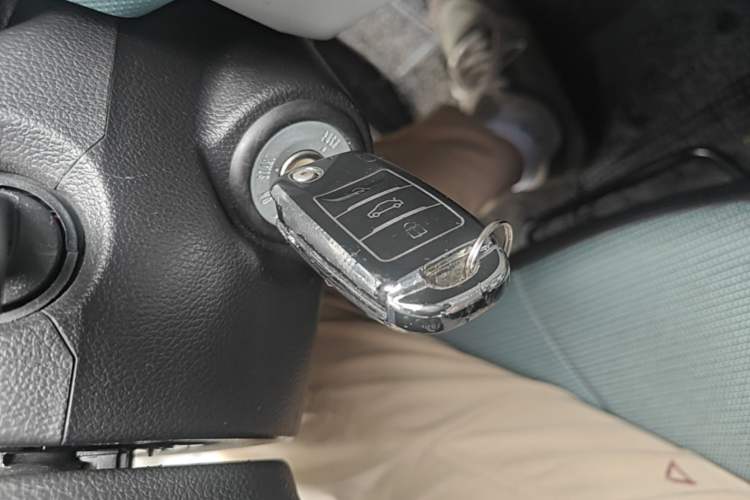 Used CHANGAN Benni E-Star 2021 National Edition Colorful Version Lithium Iron Phosphate (31.95 kWh) Vehicle Key