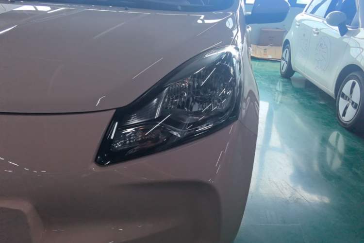 Used CHANGAN Benni E-Star 2021 National Edition Xin Yue Version (Fast-Charging Edition) Lithium Iron Phosphate (31.18 kWh) Left Front Headlight