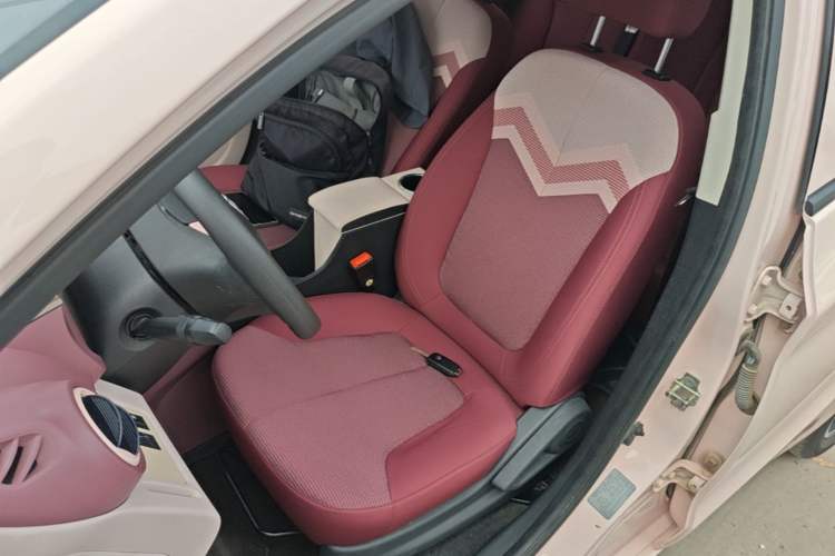 Used CHANGAN Benni E-Star 2021 National Edition Colorful Version Lithium Iron Phosphate (31.86 kWh) Left Front Seat