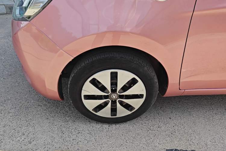 Used CHANGAN Benni E-Star 2021 National Edition Xin Yue Version (Fast-Charging Edition) Lithium Iron Phosphate (31.95 kWh) Left Front Wheel Hub