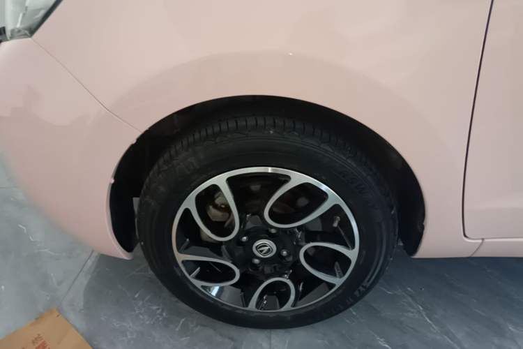 Used CHANGAN Benni E-Star 2021 National Edition Colorful Version Lithium Iron Phosphate (31.86 kWh) Left Front Wheel Hub