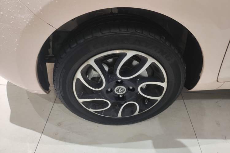 Used CHANGAN Benni E-Star 2021 National Edition Colorful Version Lithium Iron Phosphate (31.86 kWh) Left Front Wheel Hub