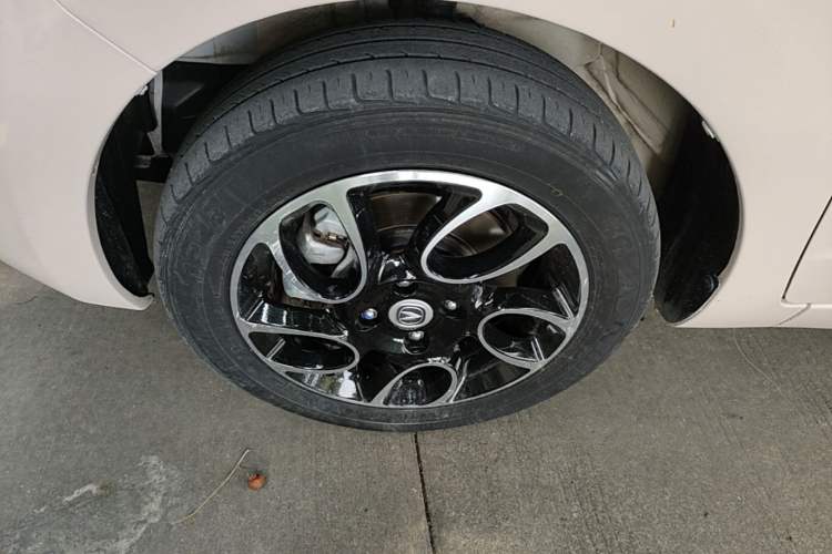 Used CHANGAN Benni E-Star 2021 National Edition Colorful Version Lithium Iron Phosphate (31.86 kWh) Left Front Wheel Hub